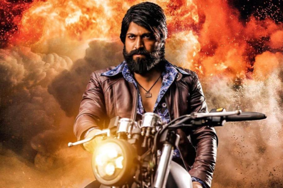 ২০১৮ সালে ‘কেজিএফ’ ছবির প্রথম পর্ব মুক্তি পাওয়ার পর পরবর্তী পর্ব মুক্তির অপেক্ষায় মুখিয়ে ছিল দর্শক। তিন বছর পর ২০২২ সালের ১৪ এপ্রিল মুক্তি পায় ‘কেজিএফ: চ্যাপ্টার ২’। ১০০০ কোটি টাকা ক্লাবে রয়েছে এই ছবিটি। 