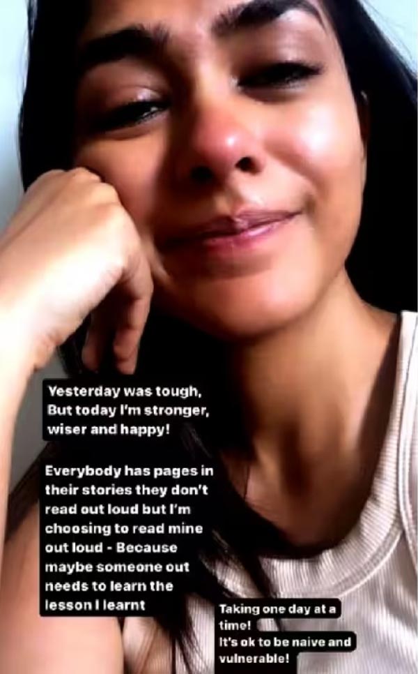 ম্রুণালের মতে, মাঝেমাঝে ভেঙে পড়ায় কোনও অস্বাভাবিকত্ব নেই, বোকাবোকা আচরণ করাতেও দোষ নেই।