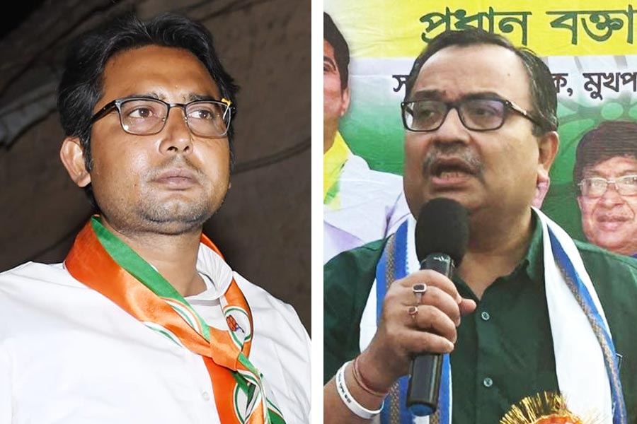 TMC leader Kunal Ghosh demanded the arrest of Congress MLA Byron Biswas on the day of his swearing-in