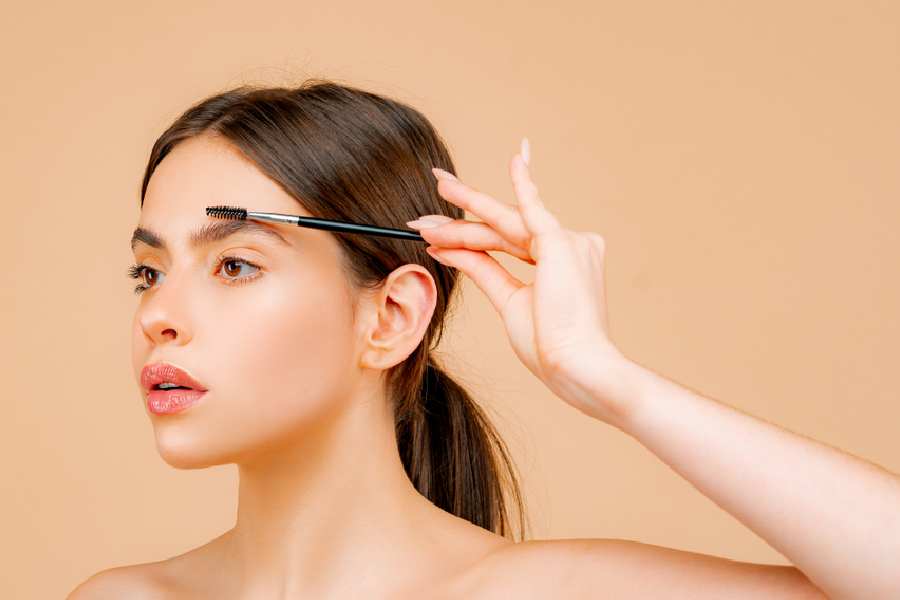 Home remedies to get thicker eyebrows naturally