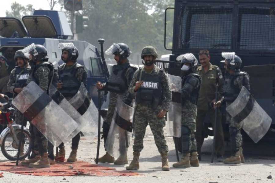 ১৯৯৯ সালের ডিসেম্বরে লাহোরের পুলিশ এবং একটি সংবাদপত্রের প্রধান সম্পাদকের কাছে একটি চিঠি পাঠানো হয়েছিল। পাঠিয়েছিলেন জাভেদ সেই চিঠি হাতে পেয়ে স্তম্ভিত হয়ে যায় পুলিশ এবং ওই সংবাদপত্রের প্রধান সম্পাদক।