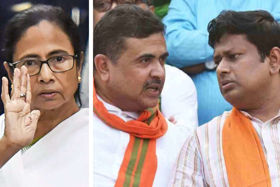 Mamata Banerjee and BJP’s sit on demonstration in Kolkata on a same day although for different reasons