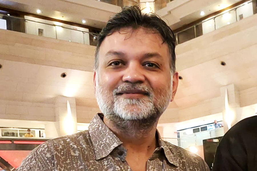 Srijit Mukherji might direct a film for Pujo release after a gap of three years 