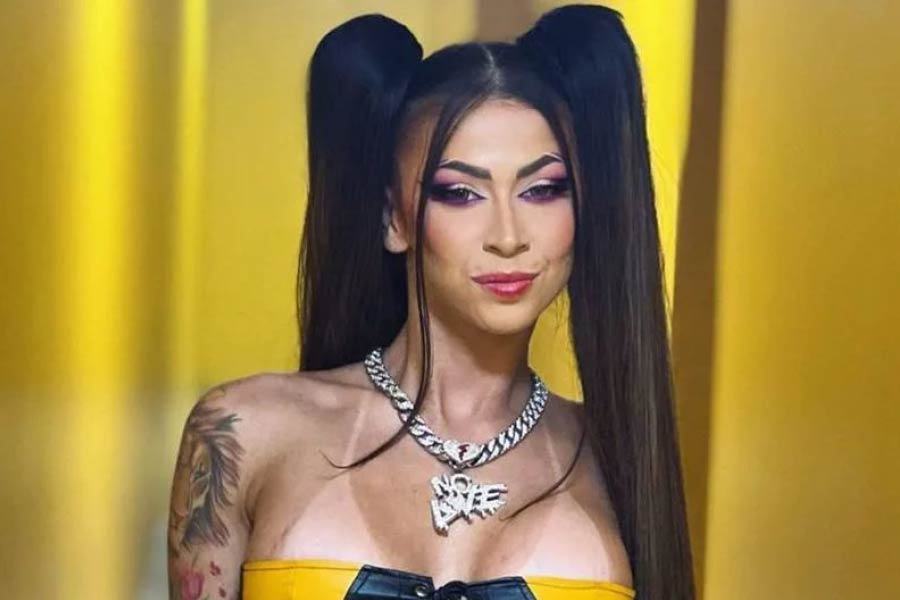 পিপোকিনহার বিতর্কিত কার্যকলাপে বিরক্ত তাঁর অনুরাগীদের একাংশও। এমন কিছু কিছু কাজ তিনি নির্দ্বিধায় করেছেন, যাতে অস্বস্তিতে পড়তে বাধ্য যে কোনও শুভবুদ্ধিসম্পন্ন মানুষ। ফলে নেটাগরিকদের একাংশ ব্রাজিলীয় তারকার বিরুদ্ধে একজোট হয়েছেন।