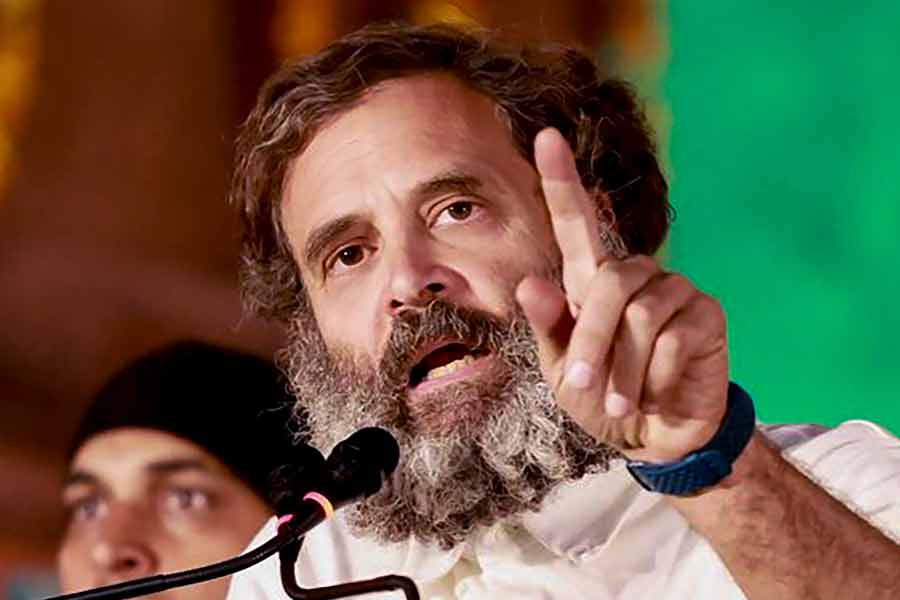 সুরত জেলা আদালতের বিচারক এইচএইচ বর্মা রাহুলকে ১০ হাজার টাকার জামিনে মুক্তি দিয়ে ৩০ দিনের মধ্যে উচ্চতর আদালতে আপিল করার অনুমতি দিয়েছিলেন। কিন্তু দোষী সাব্যস্ত করার উপর কোনও স্থগিতাদেশ দেননি তিনি। 