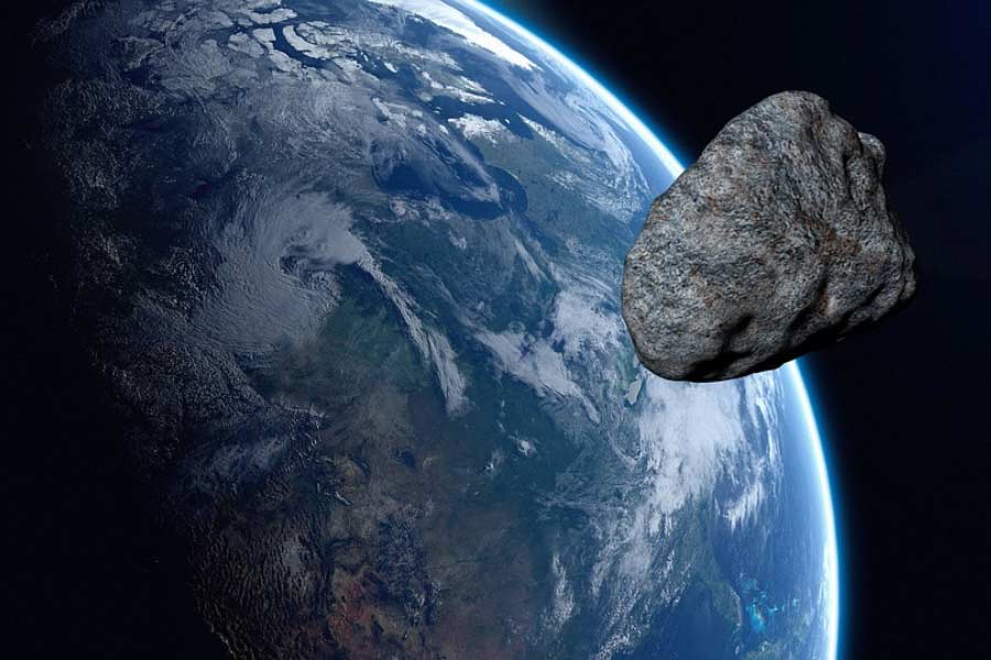 NASA warns about asteroid that is coming towards earth.