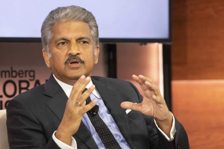 image of anand mahindra 
