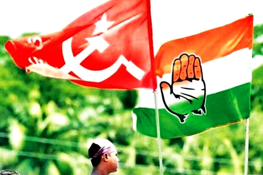 Left and congress alliance defeats TMC in Haldia port workers union vote