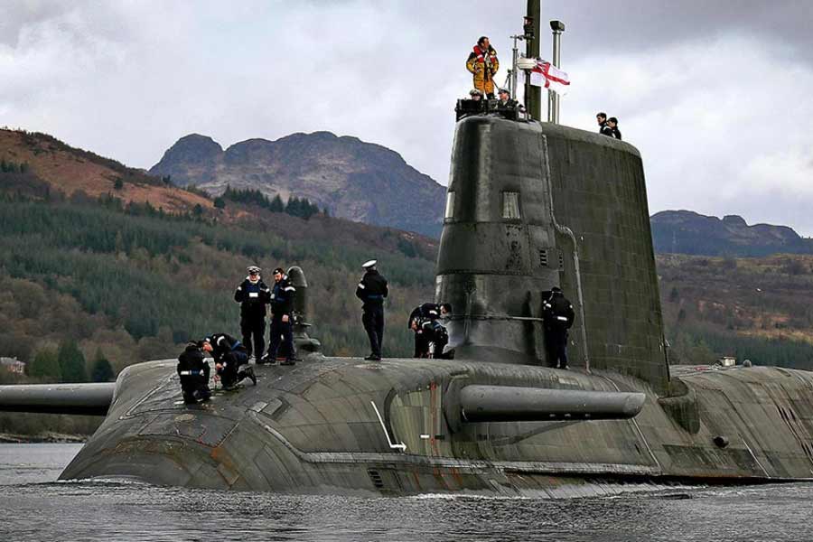 পরমাণু শক্তিচালিত ডুবোজাহাজের দিক থেকে চতুর্থ স্থানে রয়েছে ব্রিটেন। ব্রিটেনে পরমাণুশক্তিতে চলা ডুবোজাহাজের সংখ্যা ১০।