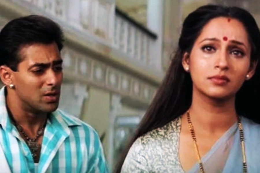 image of Ashwini Bhave and salman khan 