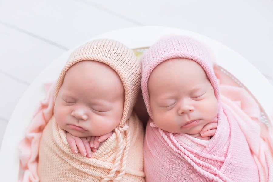 Woman who had ovaries removed after cancer treatment gives birth to \\\'one percent chance\\\' twins