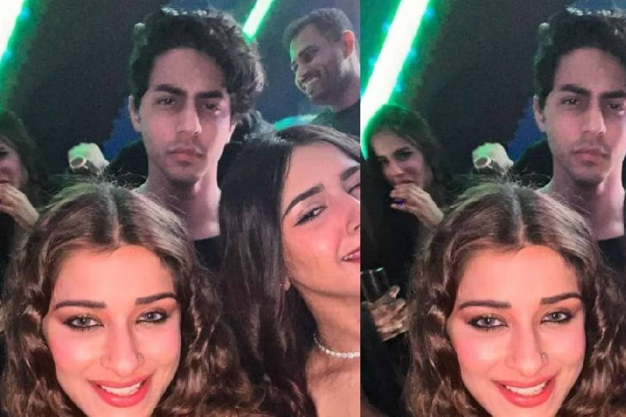 নাইরা বন্দ্যোপাধ্যায়ের সঙ্গে রাতের পার্টিতে আরিয়ান।