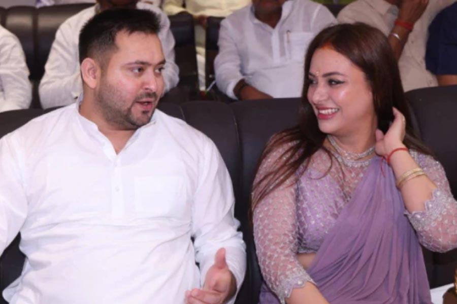 photo of Tejashwi Yadav and his wife Rajshree Yadav