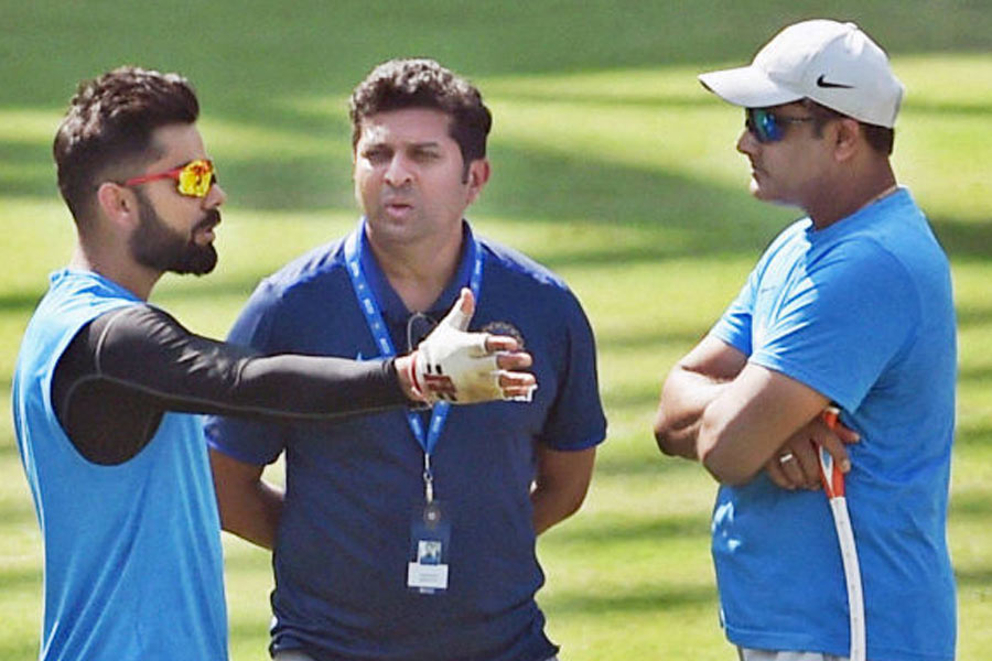 ৬ নম্বরে ব্যাট করতে নামেন আন্তর্জাতিক মঞ্চে আনকোরা যতীন। সে ম্যাচে ২৩ বলে অপরাজিত ২৩ রান করে পাকিস্তানের মুখের গ্রাস কেড়ে নিয়েছিলেন তিনি। ২টি চারের সঙ্গে ১টি বিশাল ছয়ও ছিল তাঁর সংগ্রহে।