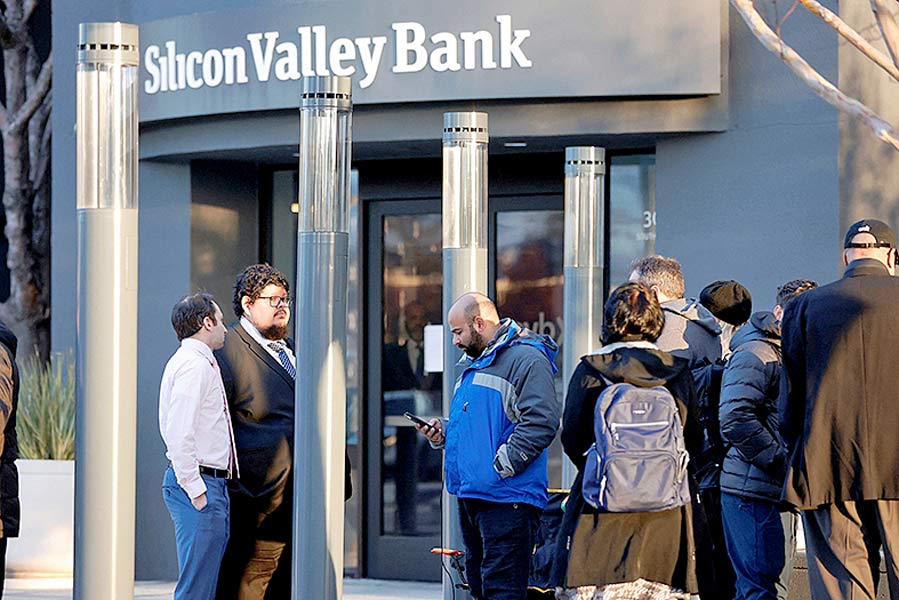 people near silicon valley bank.