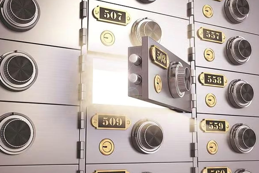 Why Swiss banks are famous yet controversial at the same time.