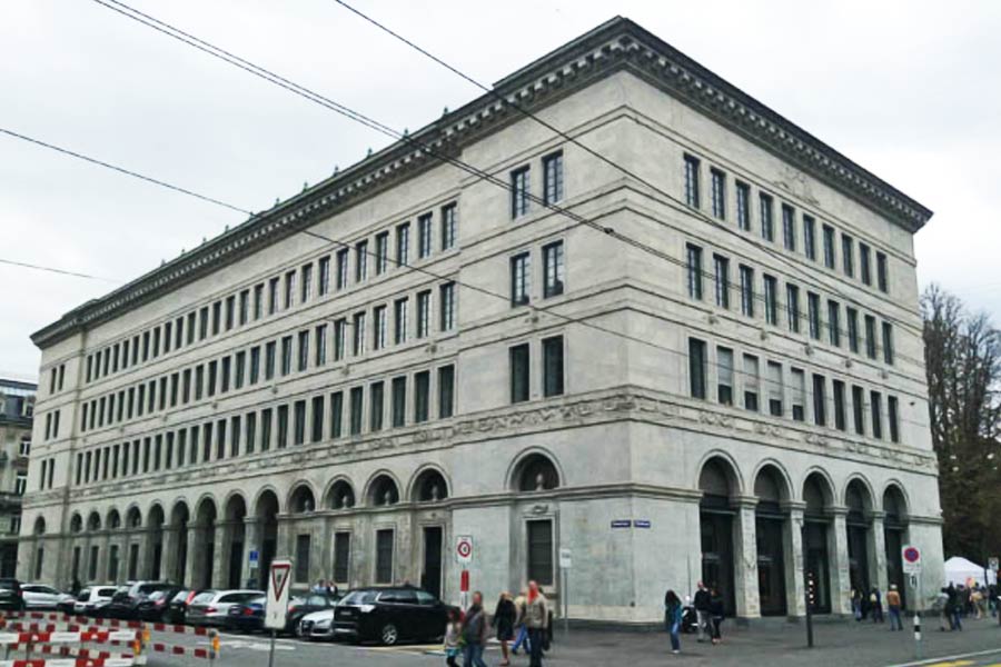 Why Swiss banks are famous yet controversial at the same time.