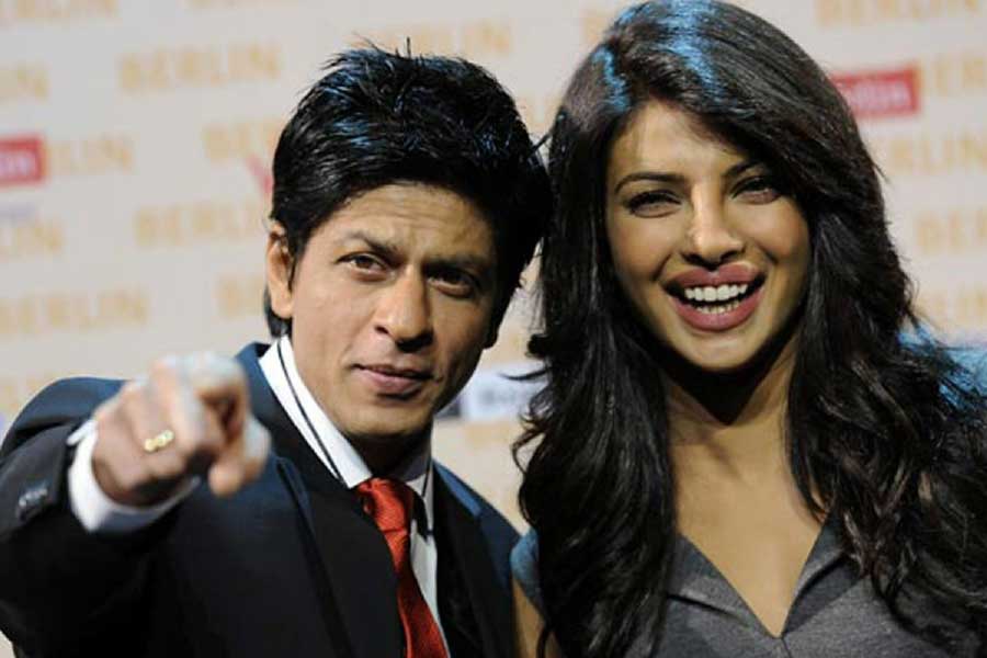 Shah Rukh Khan to reportedly reunite with Priyanka Chopra after 12 years in Farhan Akhtar’s Jee Le Zaara 