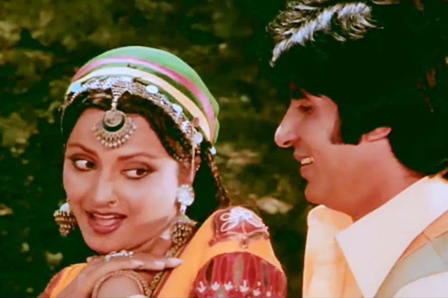 photo of amitabh bachchan and rekha 