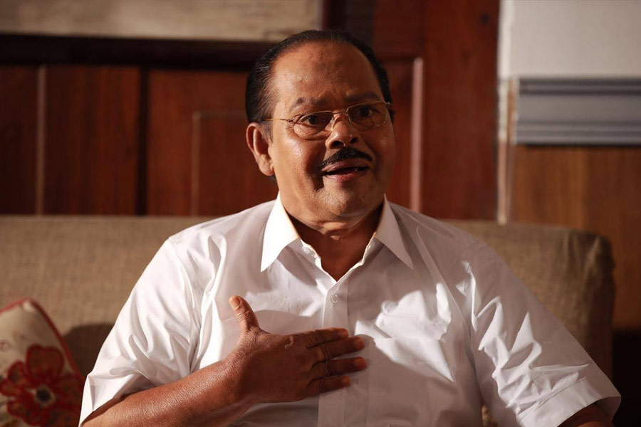 চামড়ার ব্যবসা থেকে শুরু করে সাইকেল ভাড়া দেওয়ার ব্যবসাও করেছেন ইনোসেন্ট। তার পর সিমেন্ট বিক্রি করার কাজেও হাত দেন তিনি। কিন্তু সেই ব্যবসাও বেশি দিন চলেনি।