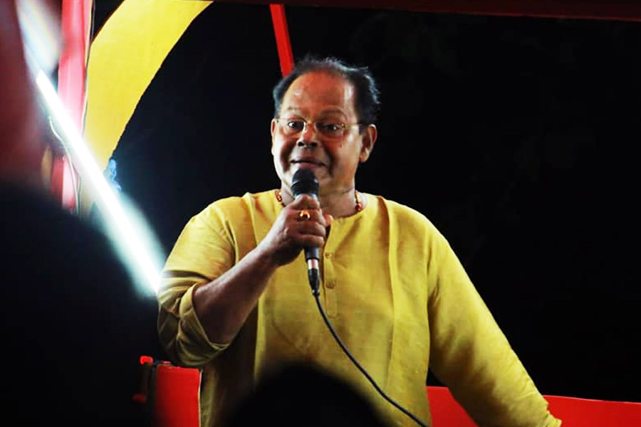 কেরিয়ারের শুরুতে নাম করতে না পারলেও কৌতুকাভিনেতার চরিত্রে অভিনয় করে ধীরে ধীরে জনপ্রিয় হয়ে ওঠেন ইনোসেন্ট। তাঁর কমিক টাইমিং ছিল অসাধারণ। এমনকি মালয়ালম ভাষায় সংলাপ বলার সময় তাঁর কায়দা বদলে যেত। সংলাপ বলার কায়দা শুনেই দর্শক হেসে কুটোপাটি খেতেন।