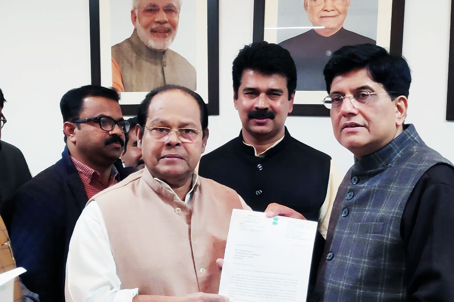 ২০১২ সালে গলার ক্যানসারে আক্রান্ত হন ইনোসেন্ট। ক্যানসারের প্রথম পর্যায়ে থাকার চিকিৎসার মাধ্যমে তিনি অনেকটা সুস্থ হয়ে ওঠেন। কিন্তু সেই রোগ সম্পূর্ণ নিরাময় হয়নি।