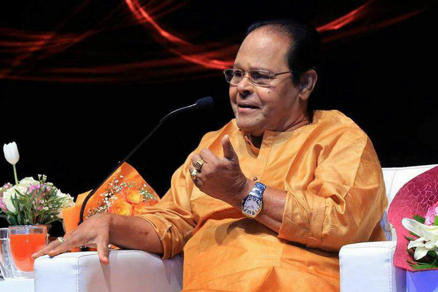 চলতি বছরের ৩ মার্চ শারীরিক অসুস্থতার কারণে কোচির এক বেসরকারি হাসপাতালে ভর্তি হন ইনোসেন্ট। তিন সপ্তাহ হাসপাতালে তাঁর চিকিৎসা চলে। কিন্তু শারীরিক অবস্থার ক্রমাগত অবনতি হতে থাকে অভিনেতার। হাসপাতাল সূত্রে খবর, শেষে নিউমোনিয়ায় আক্রান্ত হন তিনি। সেই রোগেই ৭৫ বছর বয়সে মারা যান তিনি।