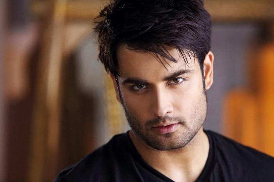 Actor Vivian Dsena expresses gratitude to fans for supporting him