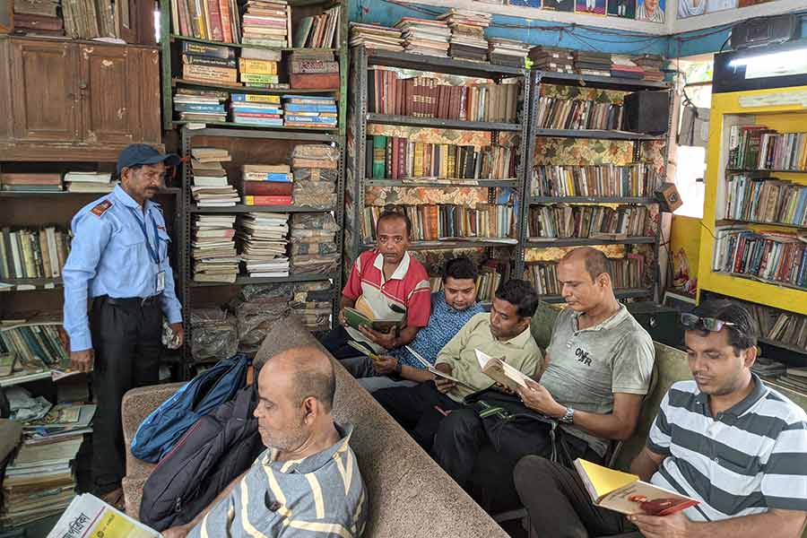 Library of Satyaranjan Dolui