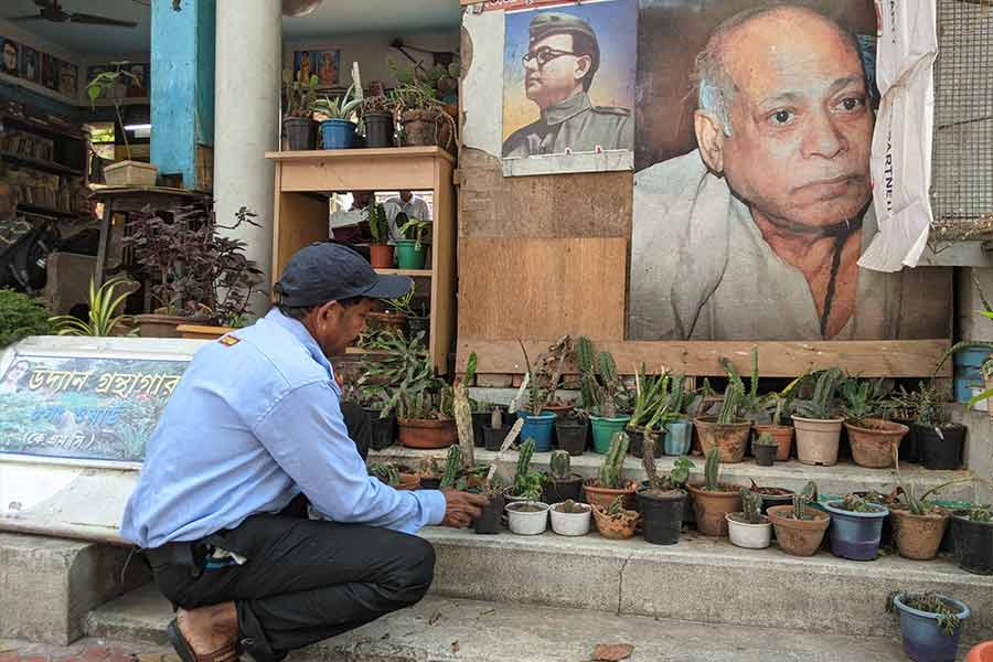 Library of Satyaranjan Dolui