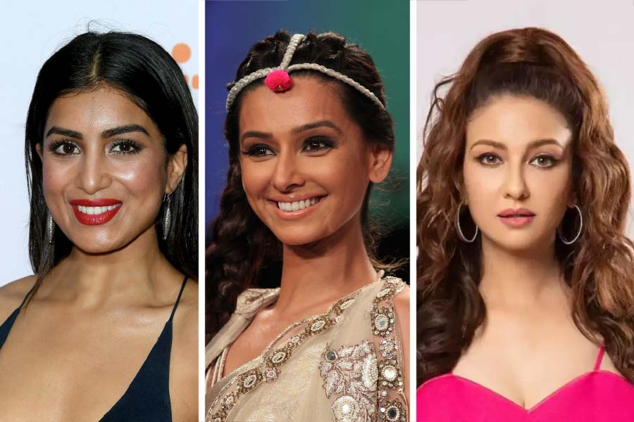 (বাঁ দিক থেকে) পল্লবী শারদা, শিবানী ডান্ডেকর ও সৌম্যা টন্ডন।