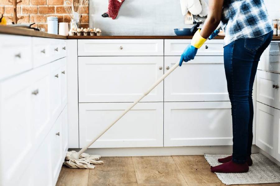 Keeping Your House Clean 10 Minutes at a Time