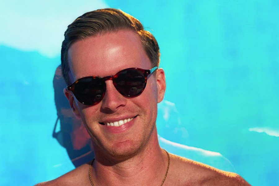 সংবাদমাধ্যম ‘নিউ ইয়র্ক পোস্ট’ অনুযায়ী, ৩৩ বছর বয়সি গ্রেগরি নিউ ইয়র্ক শহরের (এনওয়াইসি) প্রশাসনিক আইনের বিচারক।