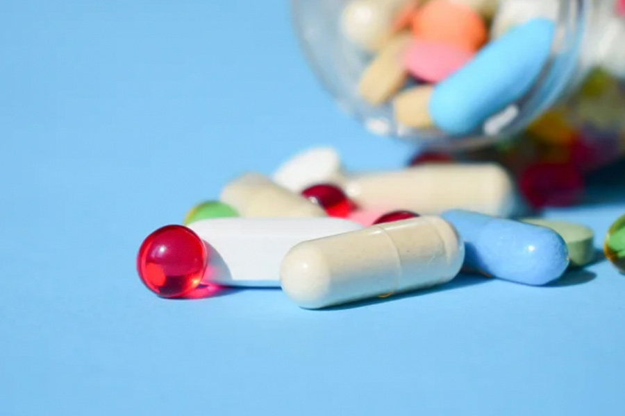 সেফাড্রক্সিল, সেফাজ়োলিন, সেফট্রিঅ্যাক্সোম, বুদেসোনাইডের দামও বেশ খানিকটা বেড়ে যাবে ১ এপ্রিল থেকে।