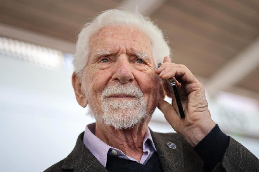 image of martin cooper 