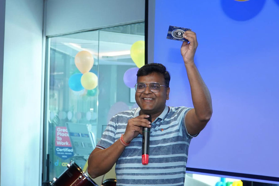 তাঁর দ্বিতীয় সংস্থাও ইউনিকর্নের তকমা পায়। ধীরে ধীরে নতুন করে নিজের ঘরও সাজান সন্দীপ। দ্বিতীয় বার বিয়ে সারেন তিনি। 