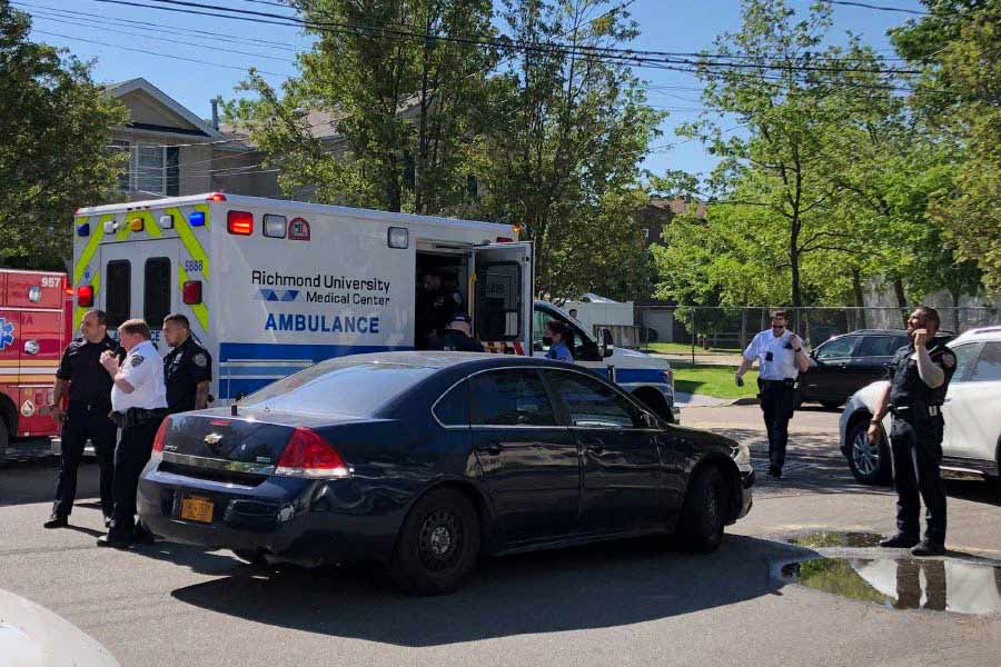 আলিসার প্রেমিককে গ্রেফতারের পরিকল্পনা করেছিল পুলিশ। সেই মতো তাঁর গাড়িতে তল্লাশি চালানোর সিদ্ধান্ত নেন তদন্তকারীরা। 