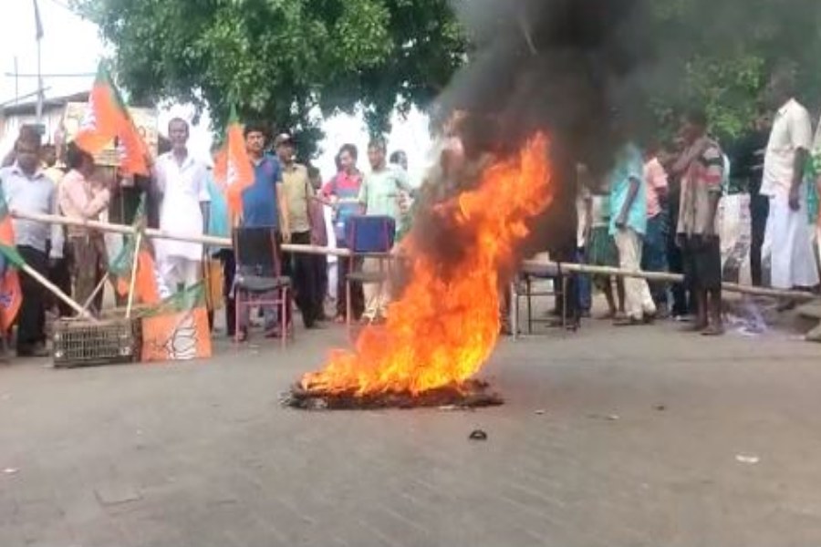BJP Strike in East Midnapore Moyna.