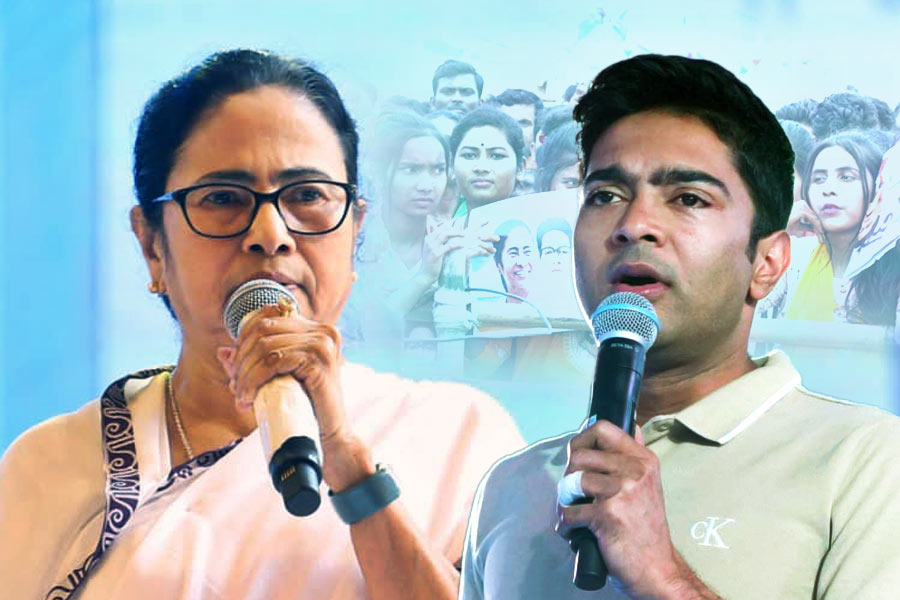 TMC leader Mamata Banerjee & Abhhishek Banerjee will be share one stage in Maldha 