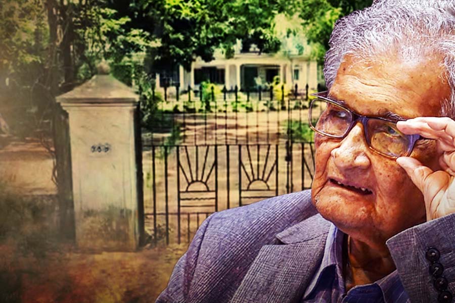 Amartya Sen’s disputed land inspected by BLRO officers