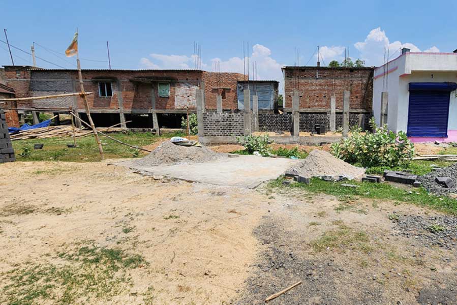 Tmc youth leader obstructing construction work in Goghat