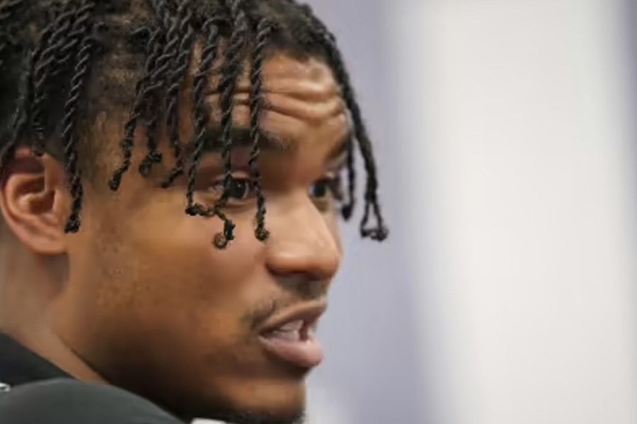 স্বাভাবিক ভাবেই এ হেন কীর্তিতে যারপরনাই আপ্লুত ডেনিস। সিএনএন-এর কাছে একটি সাক্ষাৎকারে তার মন্তব্য, ‘‘এতগুলি কলেজ-বিশ্ববিদ্যালয়ের থেকে প্রস্তাব পাওয়ায় আমার জিপিএ পয়েন্ট বেড়ে গিয়েছে। আমার কাছে আর্থিক সাহায্যও আসতে শুরু করেছে।’’