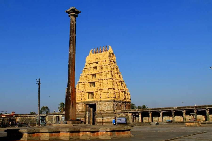 Anti-Gravity Pillar of Belur is standing mysteriously without any support.