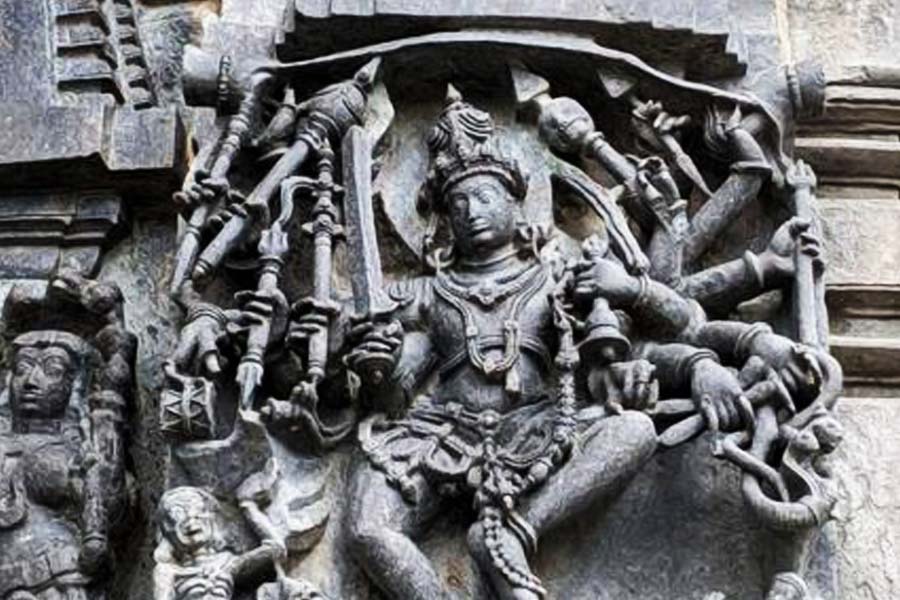 Anti-Gravity Pillar of Belur is standing mysteriously without any support.