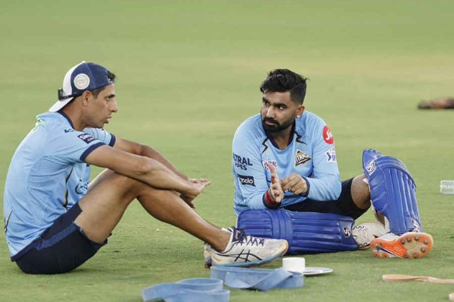 চলতি বছরের আইপিএলে ৯ কোটি টাকা দাম ওঠে রাহুলের। রাজস্থান রয়্যালসের লেগ স্পিন অলরাউন্ডার বর্তমানে গুজরাত টাইটান্স দলের হয়ে মাঠে খেলতে নামছেন।