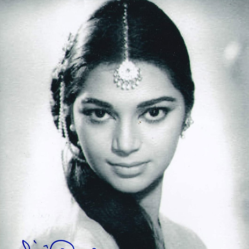 Bollywood actress Simi Garewal 