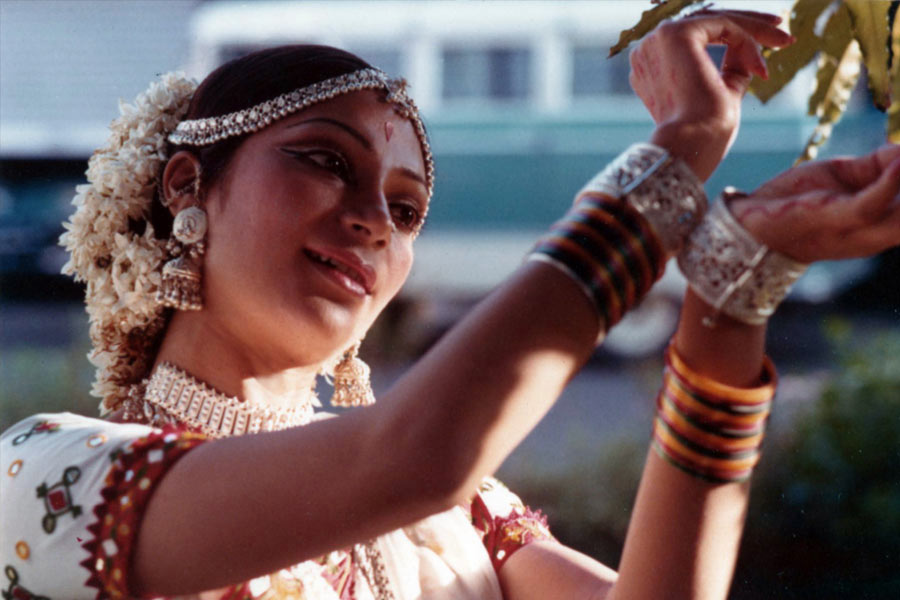 Bollywood actress Simi Garewal 