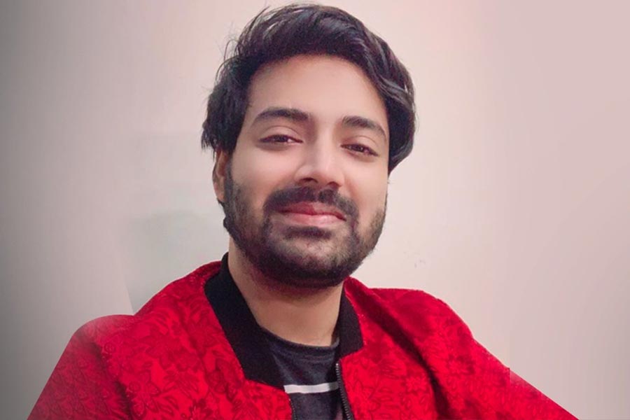 Exclusive interview of Star Jalsha Serial Ekka Dokka Actor Pratik Sen on his birthday 