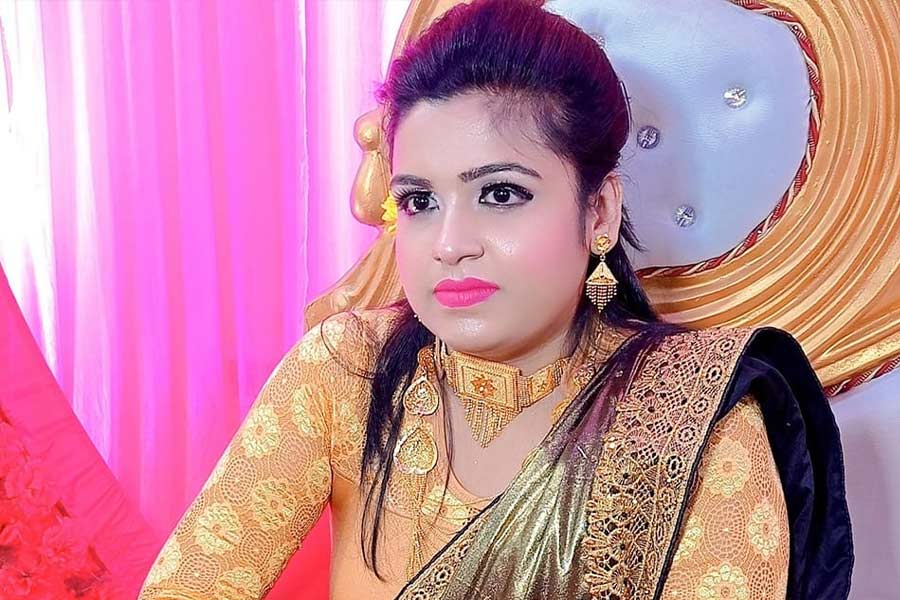 Dipta Das female cab driver of Kolkata