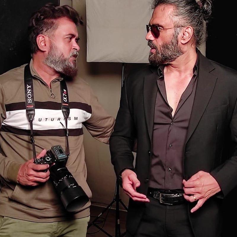 আলোকচিত্রী মুন্নার মতে, তিনি যদি অর্থাভাবের মুখে না পড়তেন তা হলে এত দূর আসতে পারতেন না। তিনি বলেন, ‘‘আমি বড়লোক হওয়ার আশায় মুম্বইয়ে আসিনি। সংসার চালানোর মতো রোজগার করলেই হয়ে যেত। কিন্তু আমি কখনও কোনও কাজে আপত্তি জানাইনি। কোনও কাজ করতে ভয় পাই না আমি। আমার প্যাশন নিয়েই আমি এখন কাজ করি।’’